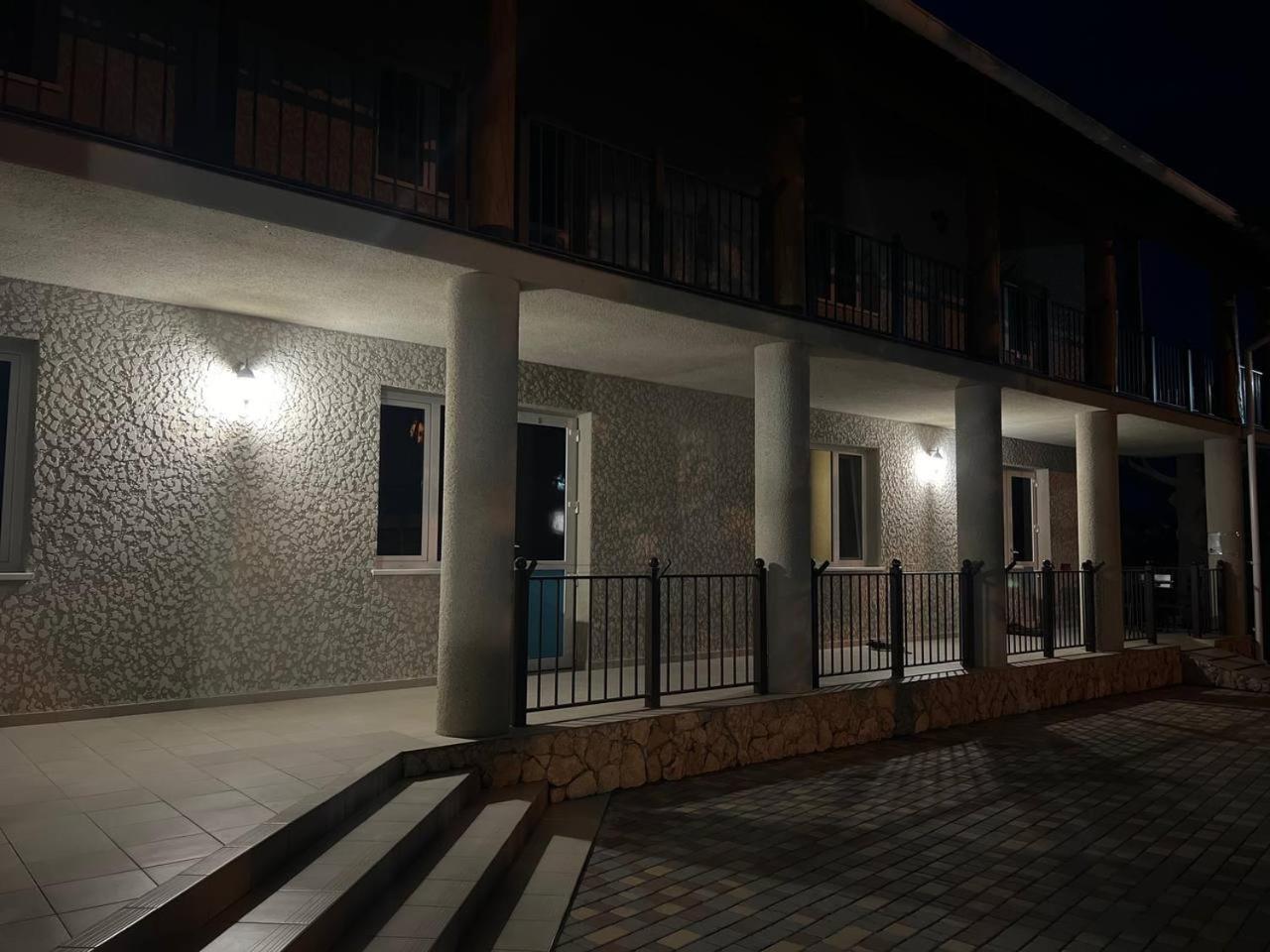 More Nadezhd Sanzhiyka Exterior photo